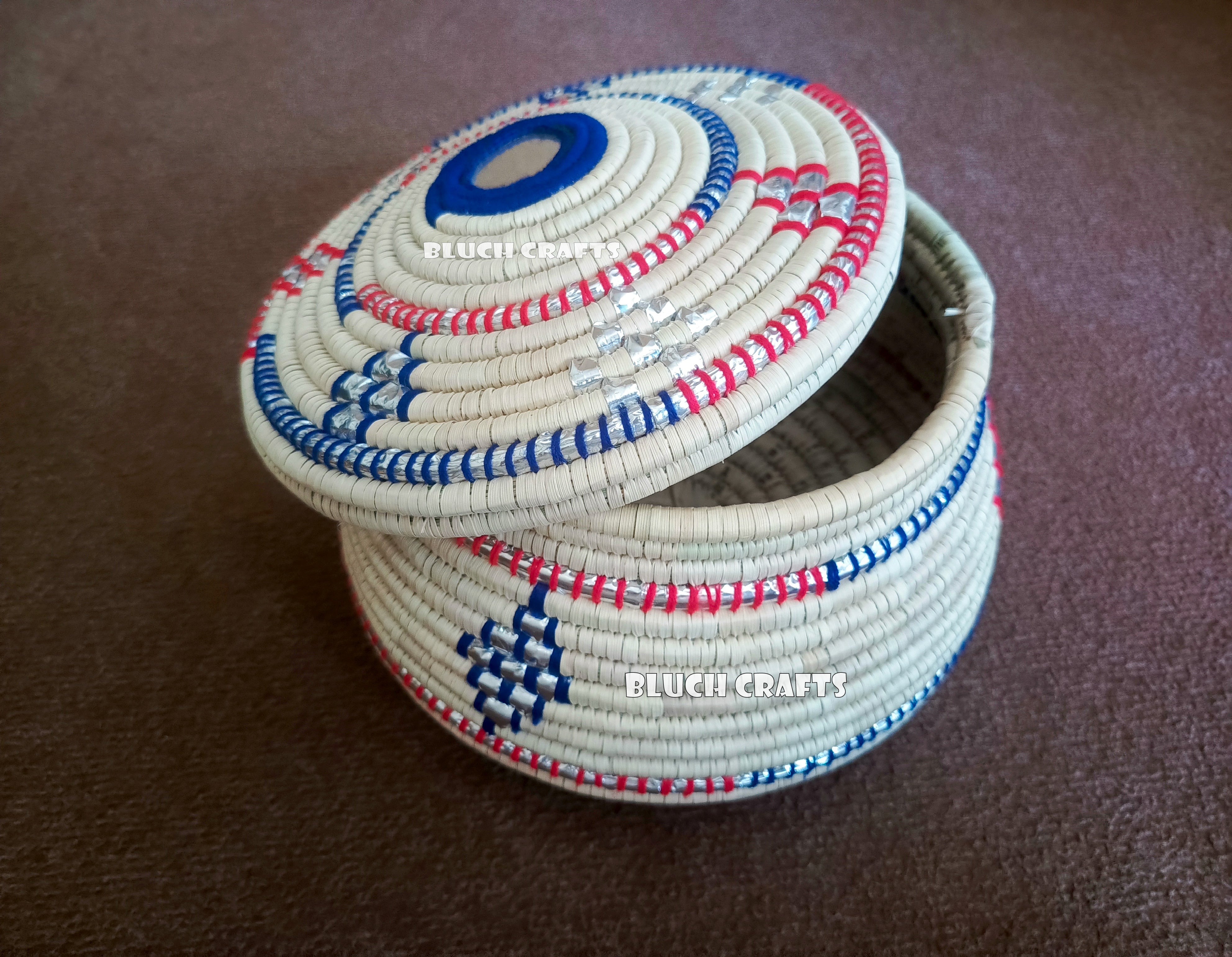 Handwoven Hotpot and Baskets set (1 Hotpot, 2 Changair)